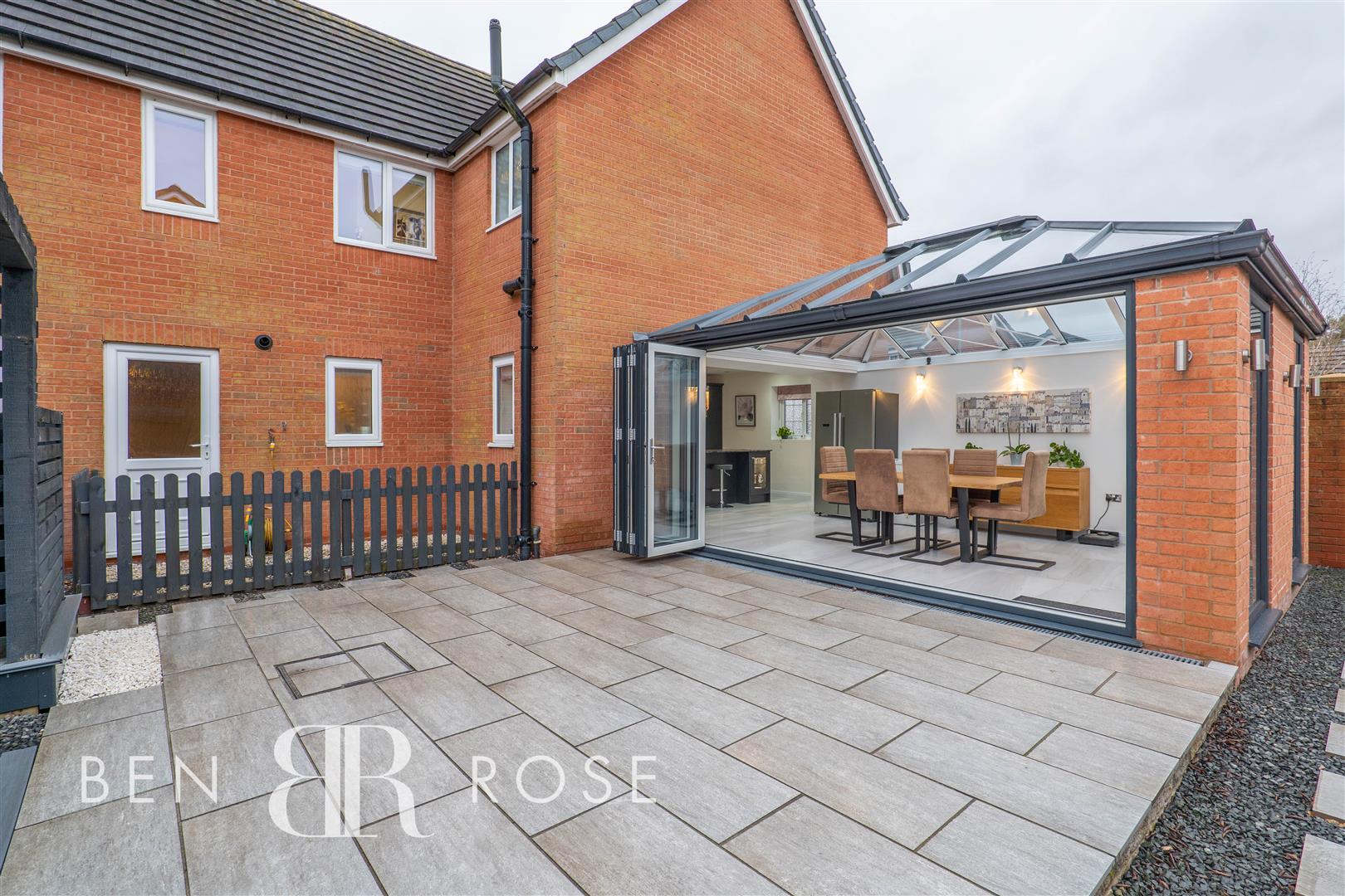 Moss Nook Drive, Preston